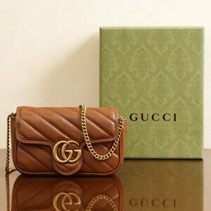 Gucci GG Marmont Super Mini Bag